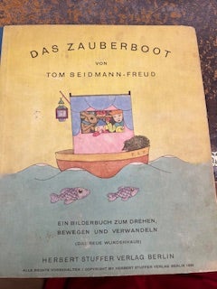 Item #22-4896 DAS ZAUBERBOOT, Ein Bilderbuch zum Drehen, Bewegwen und Verwandeln (Das Neue...